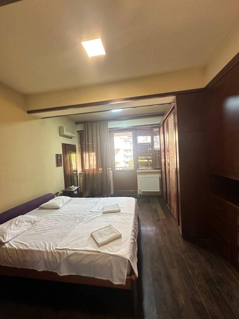 Hotel Costa Ереван Екстериор снимка