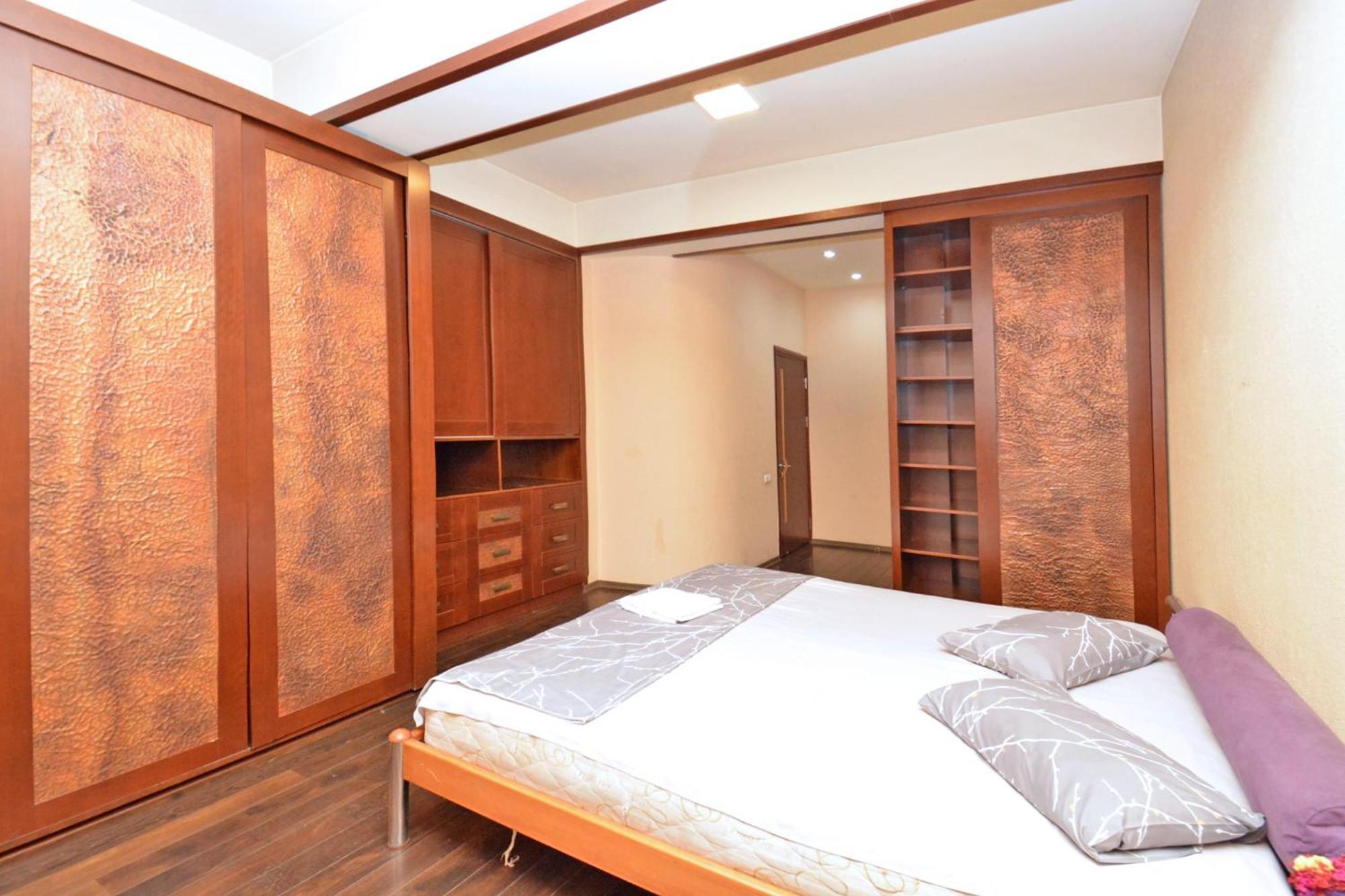 Hotel Costa Ереван Екстериор снимка